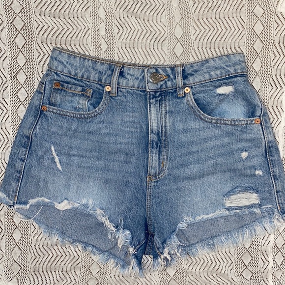 Denim shorts - Picture 4 of 5